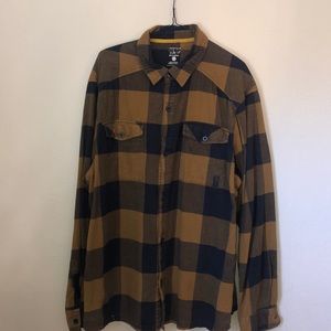 Mountain Hardwear shirt